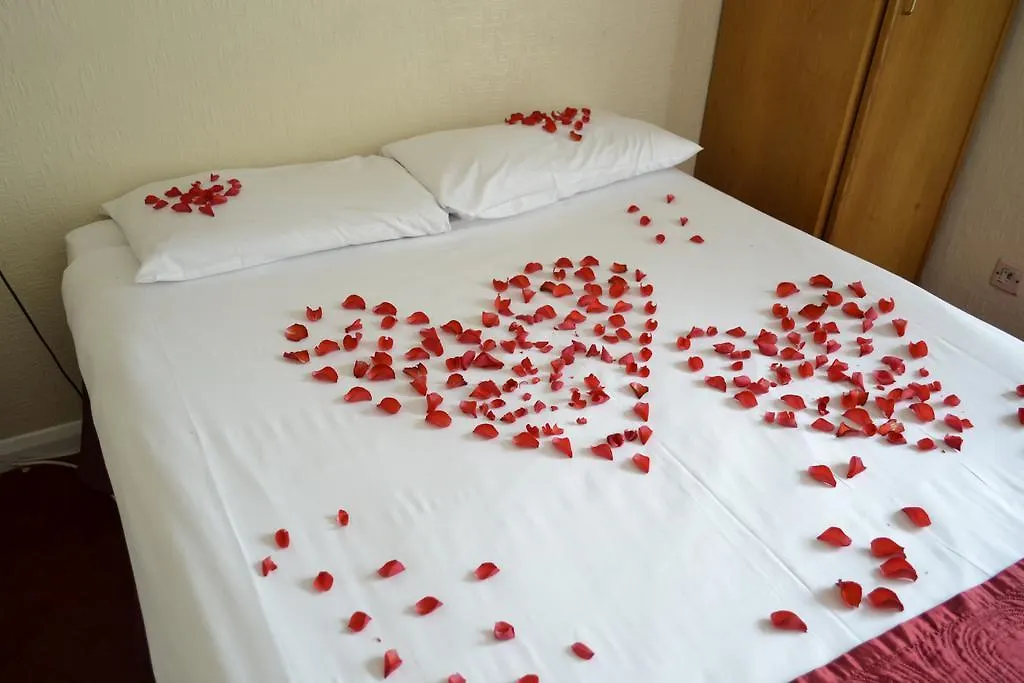 אילפורד Cranbrook Hotel