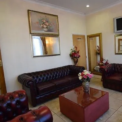 **  אילפורד Cranbrook Hotel בריטניה