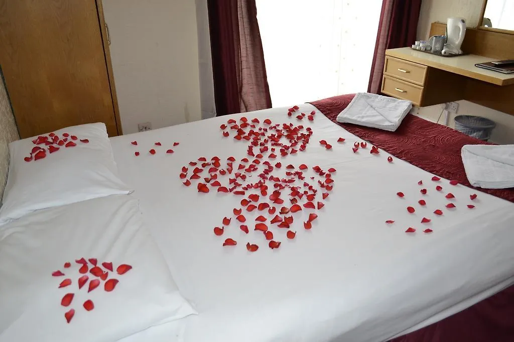 Cranbrook Hotel Ilford