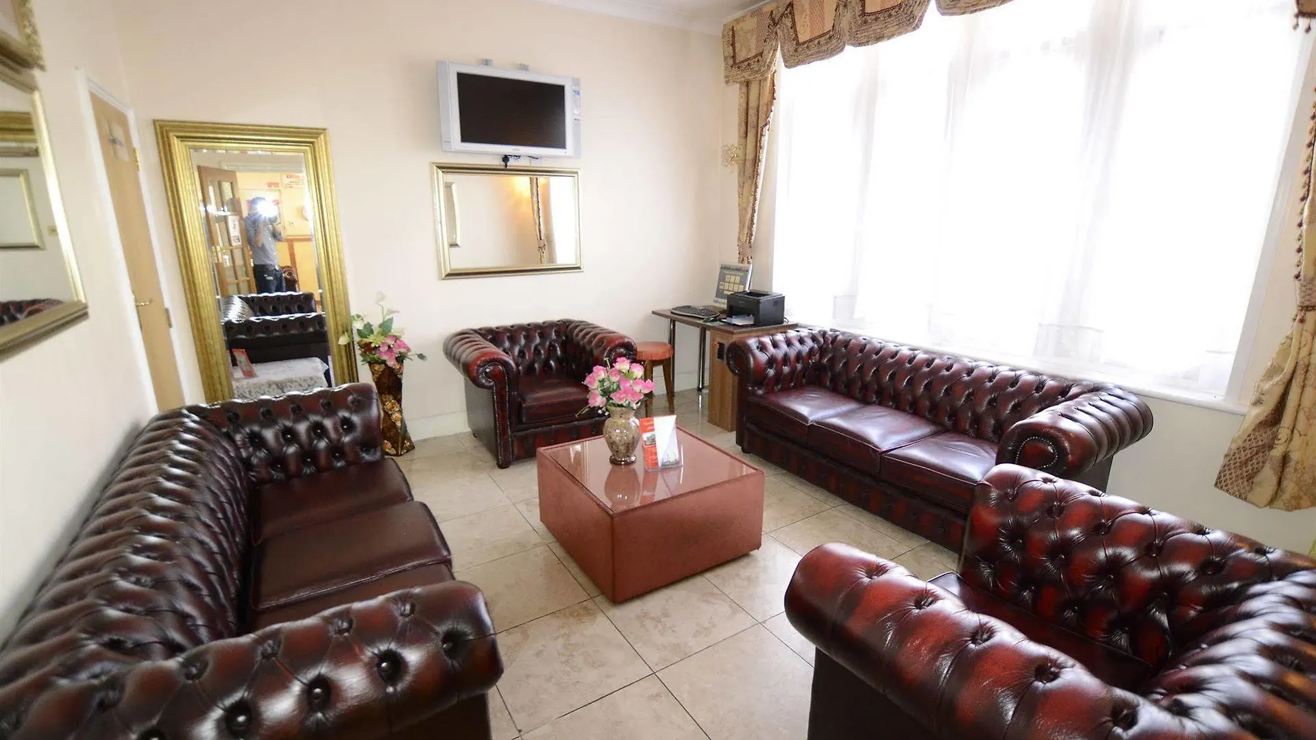 Cranbrook Hotel Ilford