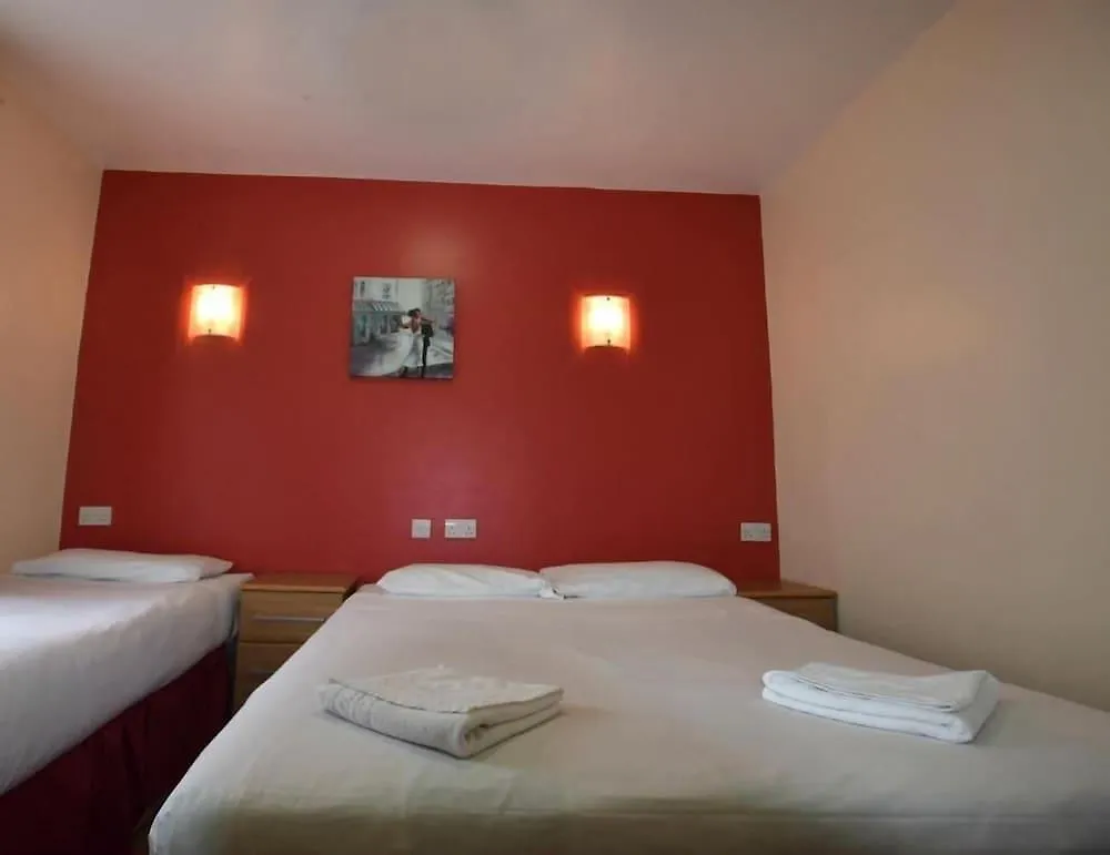Cranbrook Hotel Ilford