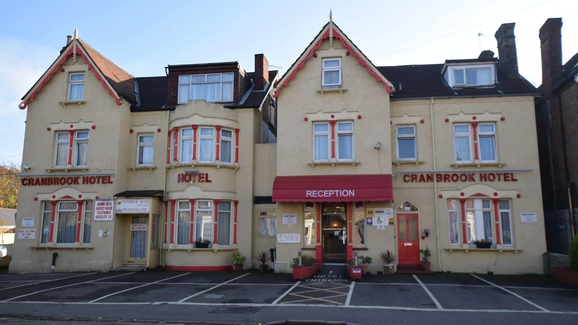 Cranbrook Hotel location